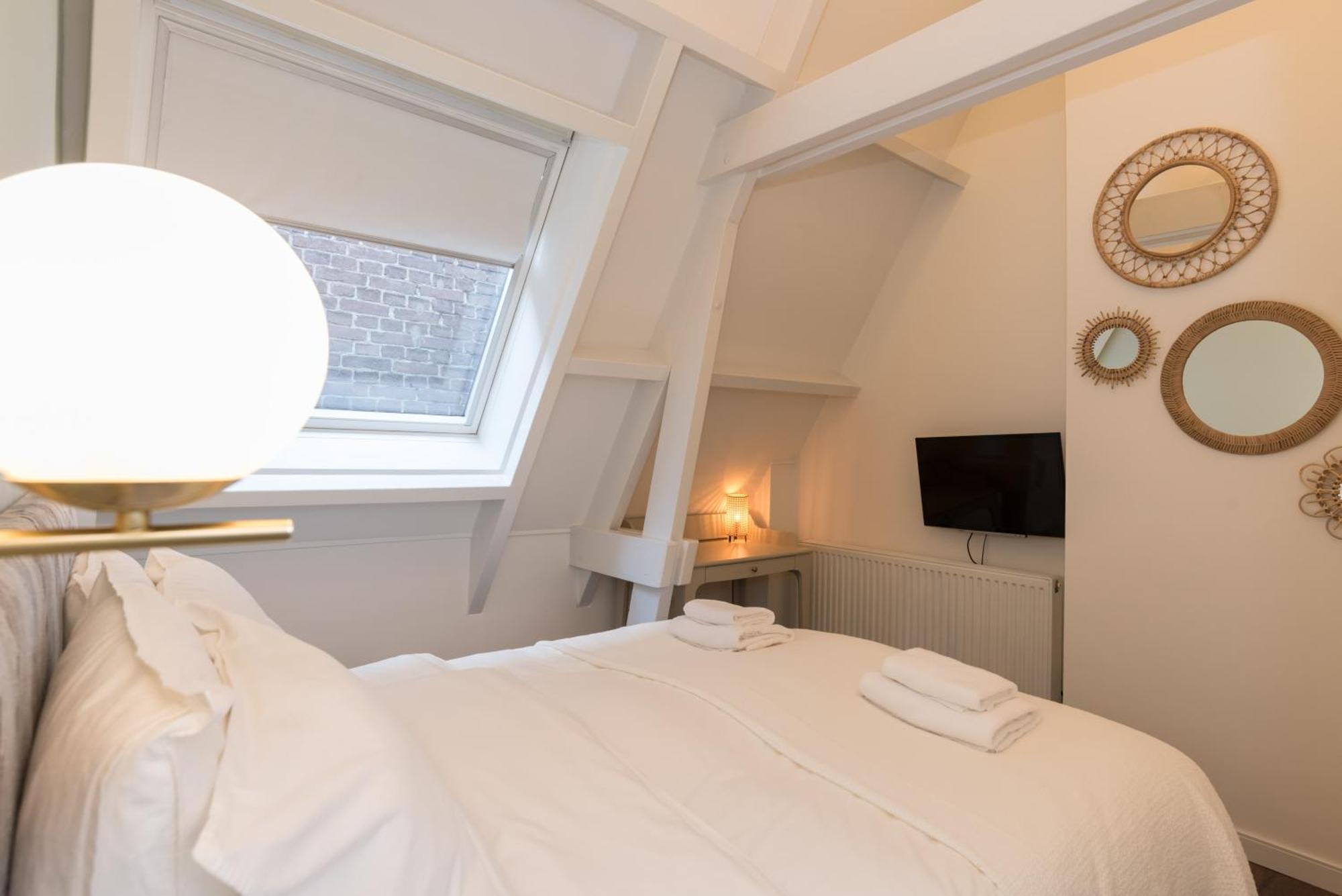 Six Boutique Hotel Haarlem Esterno foto